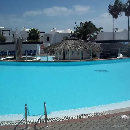 Apartment Sleeps 3 Pool Wifi Costa Teguise