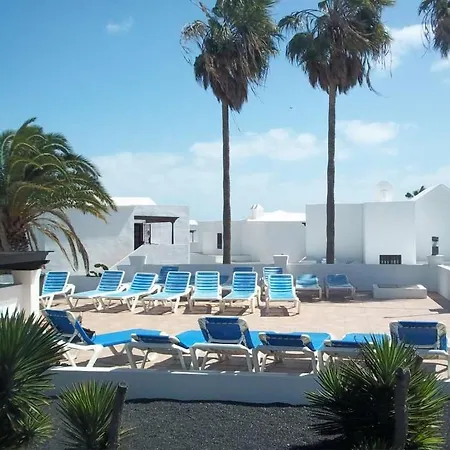 Sleeps 3 Pool Wifi Costa Teguise