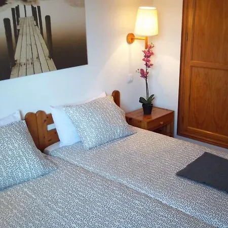 Sleeps 3 Pool Wifi *