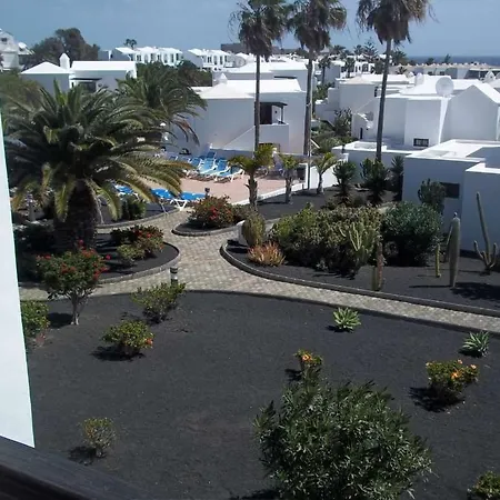 Sleeps 3 Pool Wifi * Costa Teguise